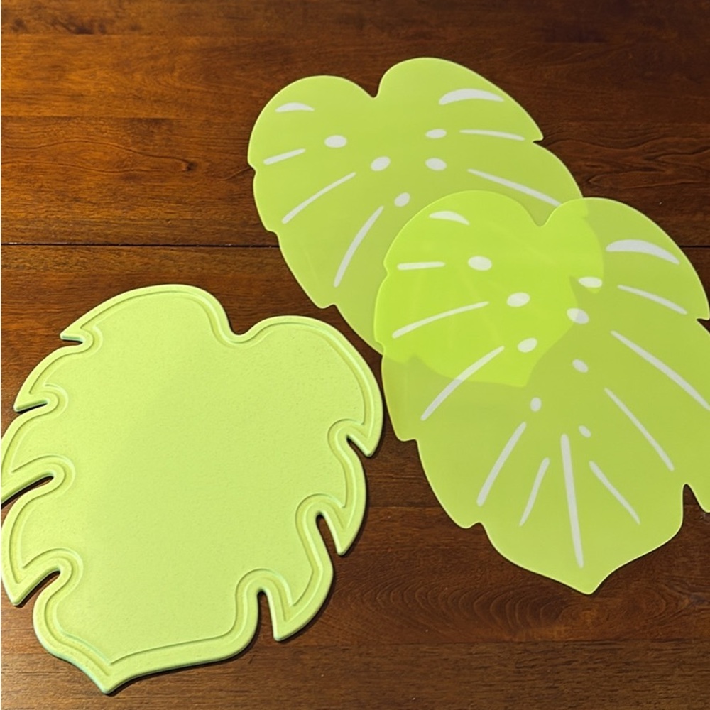 Target Sun Squad Palm Monstera Leaf Board and 2 Placemats